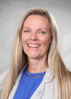 Leslie Shirek headshot